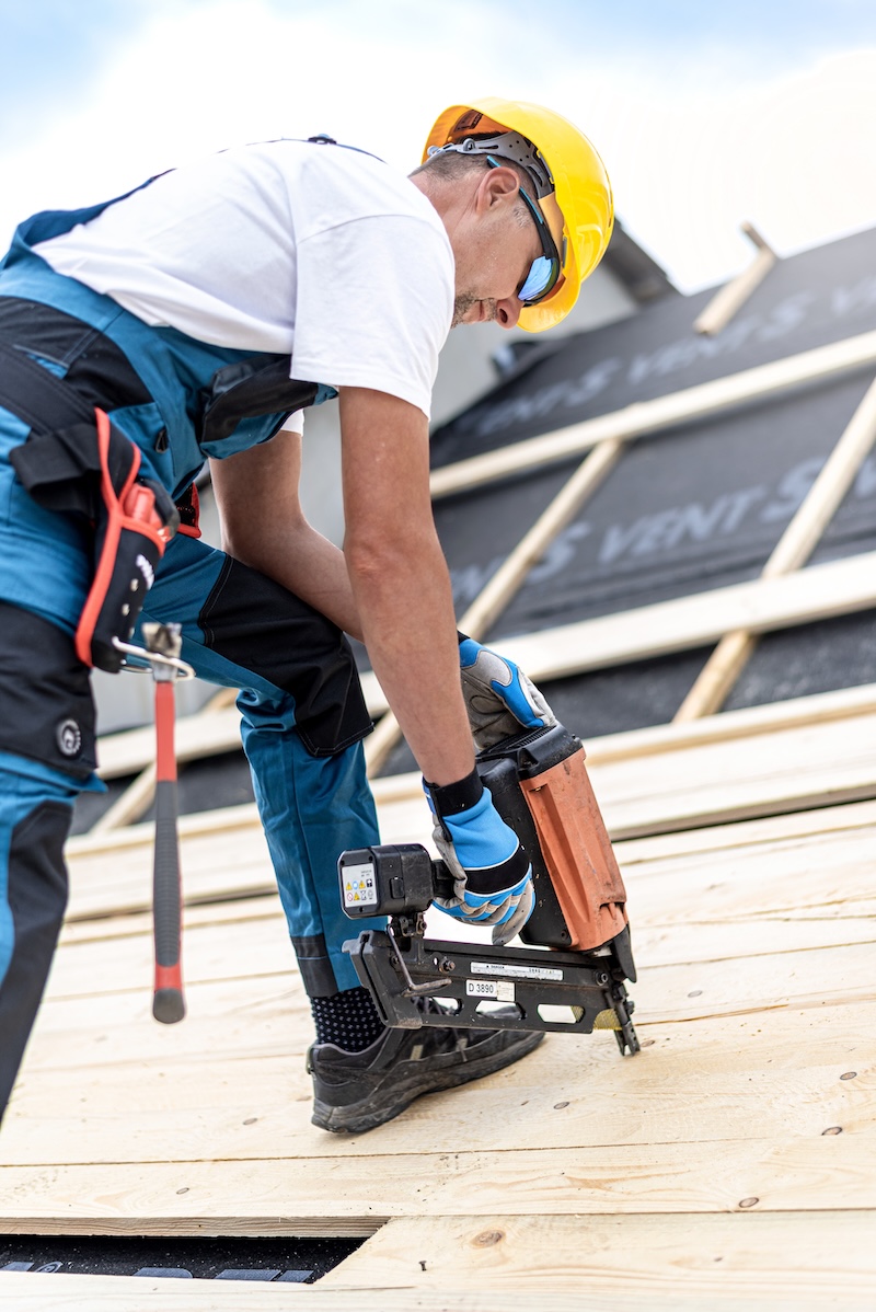 Roofing worker